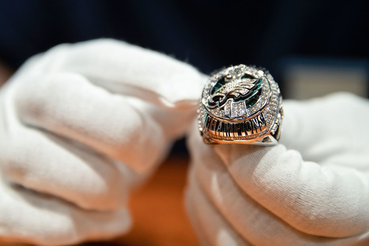 Championship Ring Silhouette.