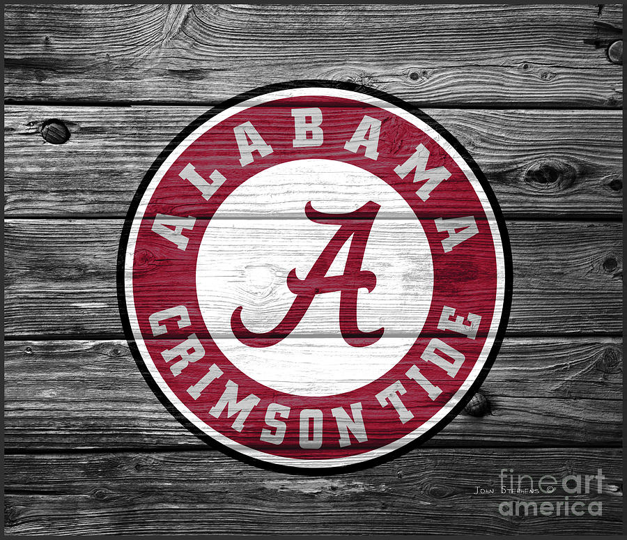 University Of Alabama Logo On Weathered Wood.