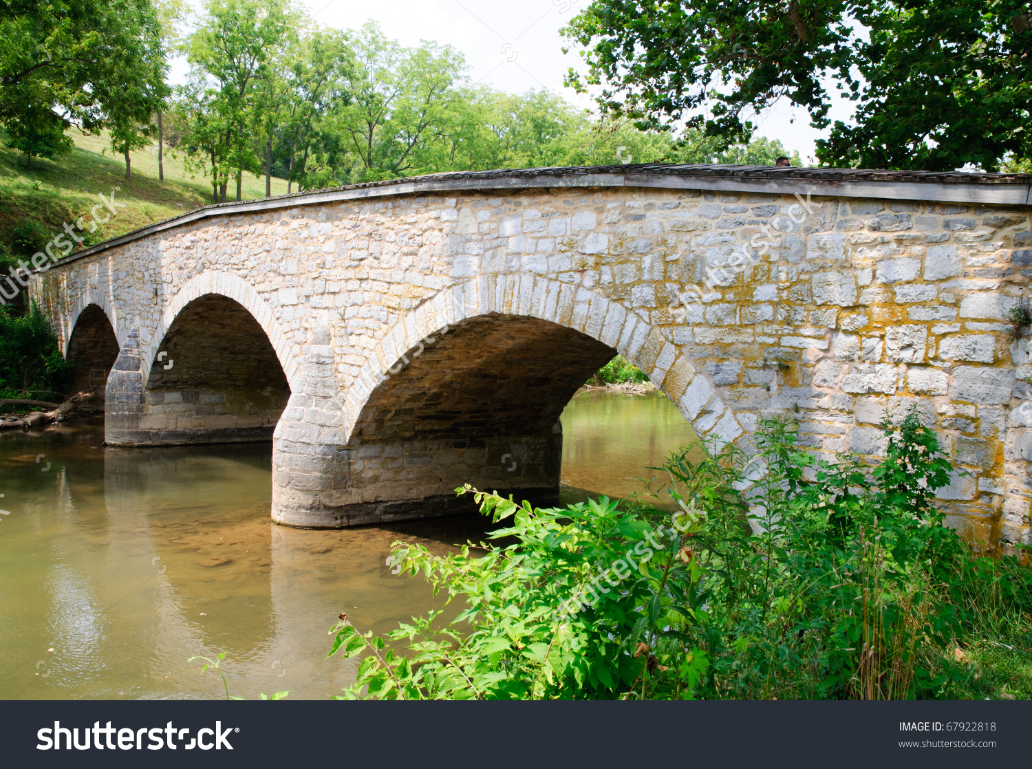 Burnside Bridge Over Antietam Creek Stock Photo 67922818.