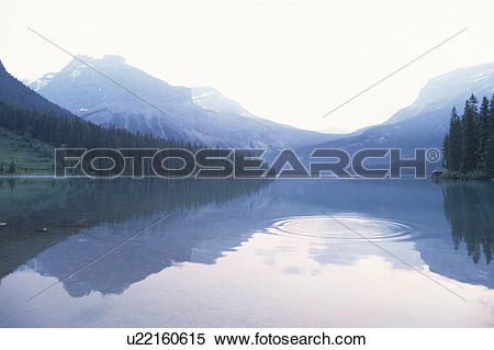 Stock Image of The Canadian Rockies And Emerald Lake u22160615.