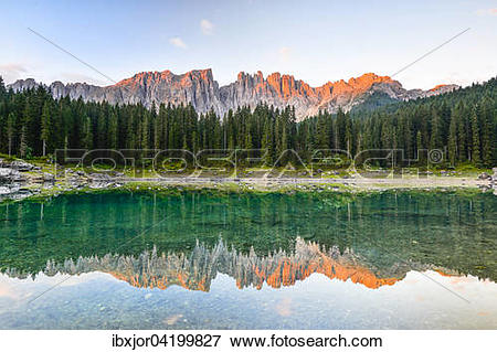 Picture of Karersee lake in front of Latemar, Lago di Carezza.