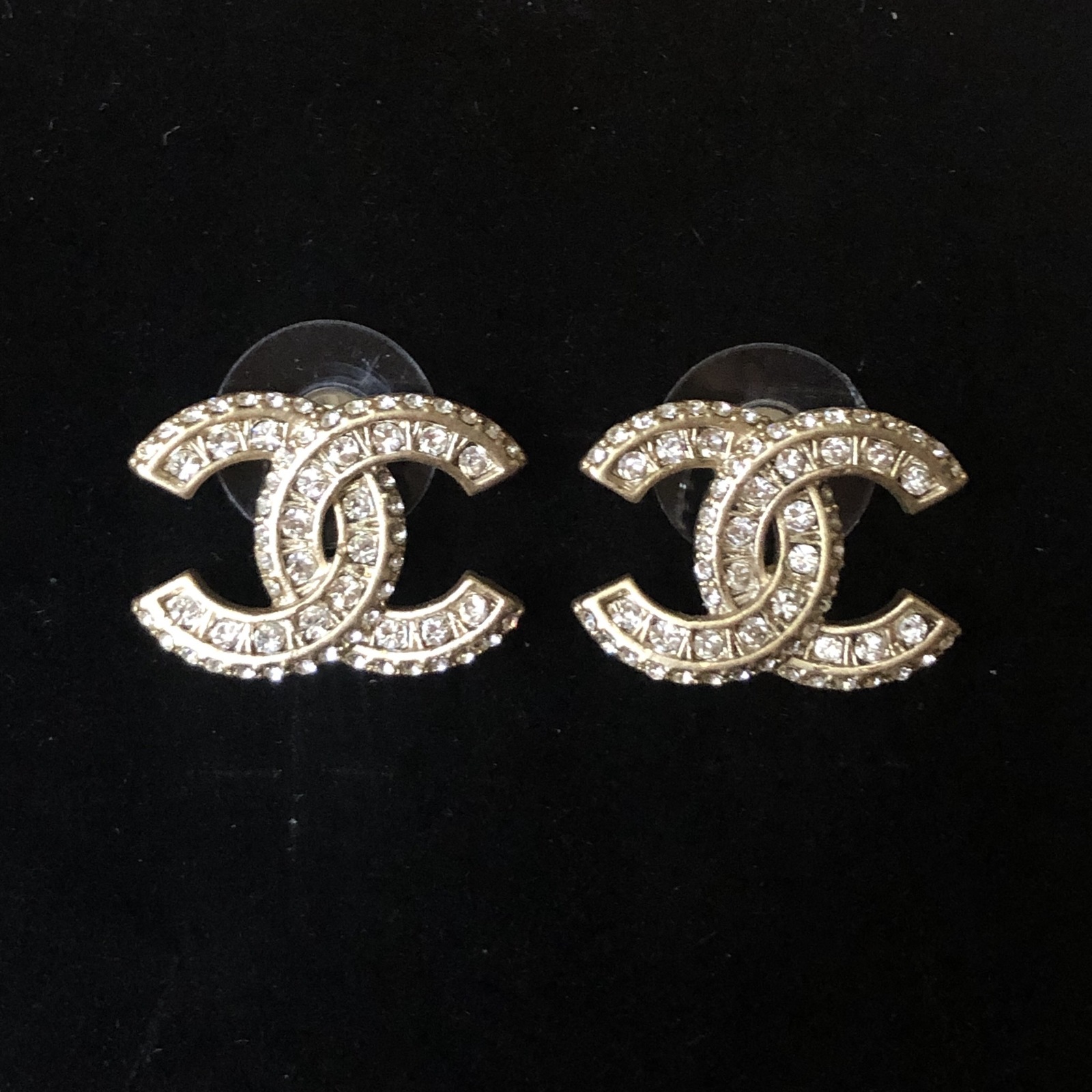 chanel logo earrings 10 free Cliparts | Download images on Clipground 2023