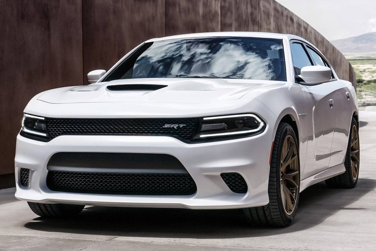 2016 Dodge Charger SRT Hellcat Pricing & Features.