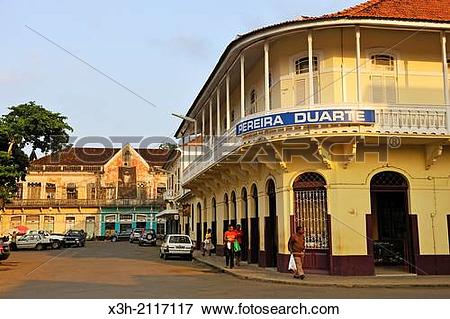 Picture of colonial style architecture in the city of Sao Tome.