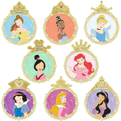 disney medallion clipart 20 free Cliparts | Download images on ...