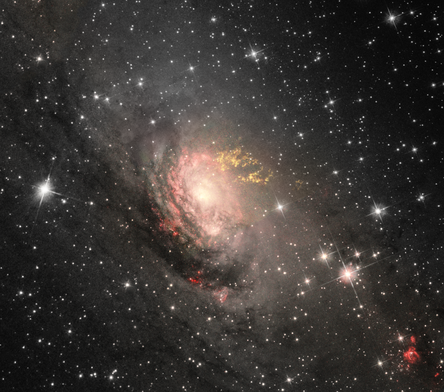 File:Circinus Galaxy.png.