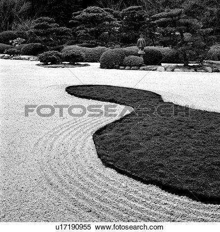 Stock Image of Design in Gravel Bed at Japanese Garden u17190955.