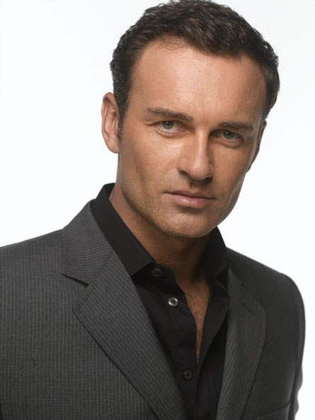 Julian McMahon.