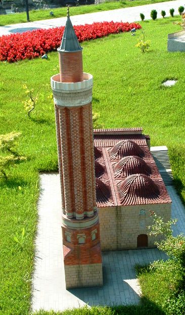 The Minaret, Symbol of a Civilization.