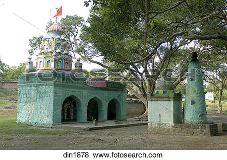 Pictures of Sri Padmavati Temple at Ralegan Siddhi near Pune.