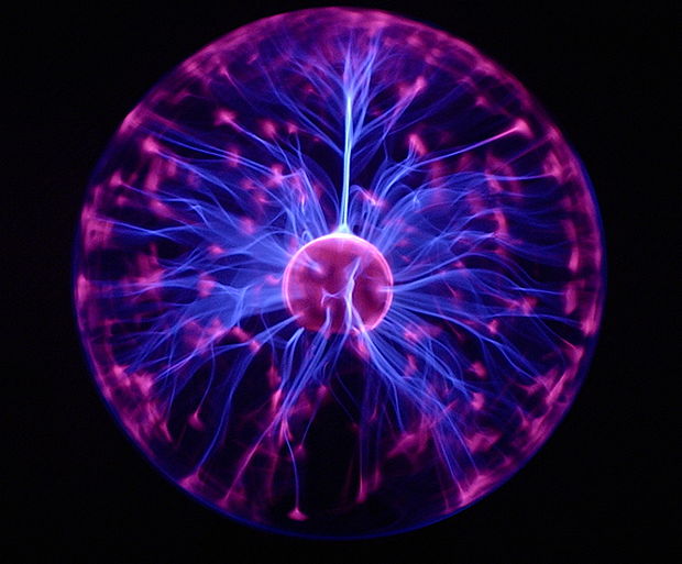 Amazing Plasma Globe Tricks That You Never Knew Before.
