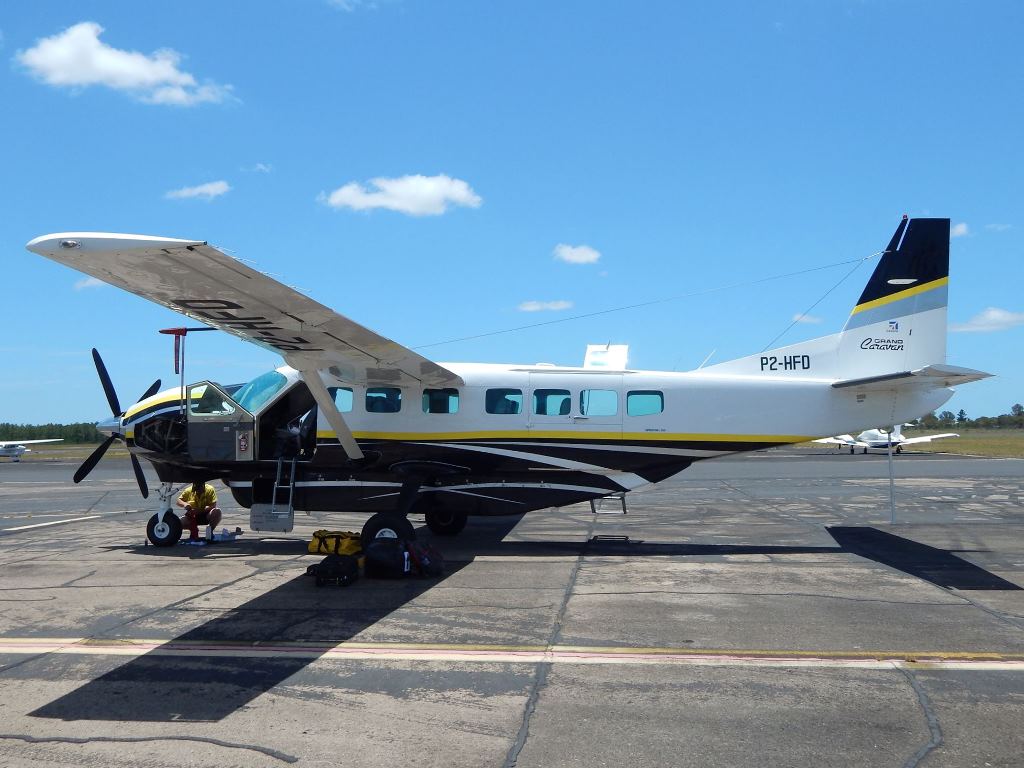 Central Queensland Plane Spotting: More Photos of Helifix.