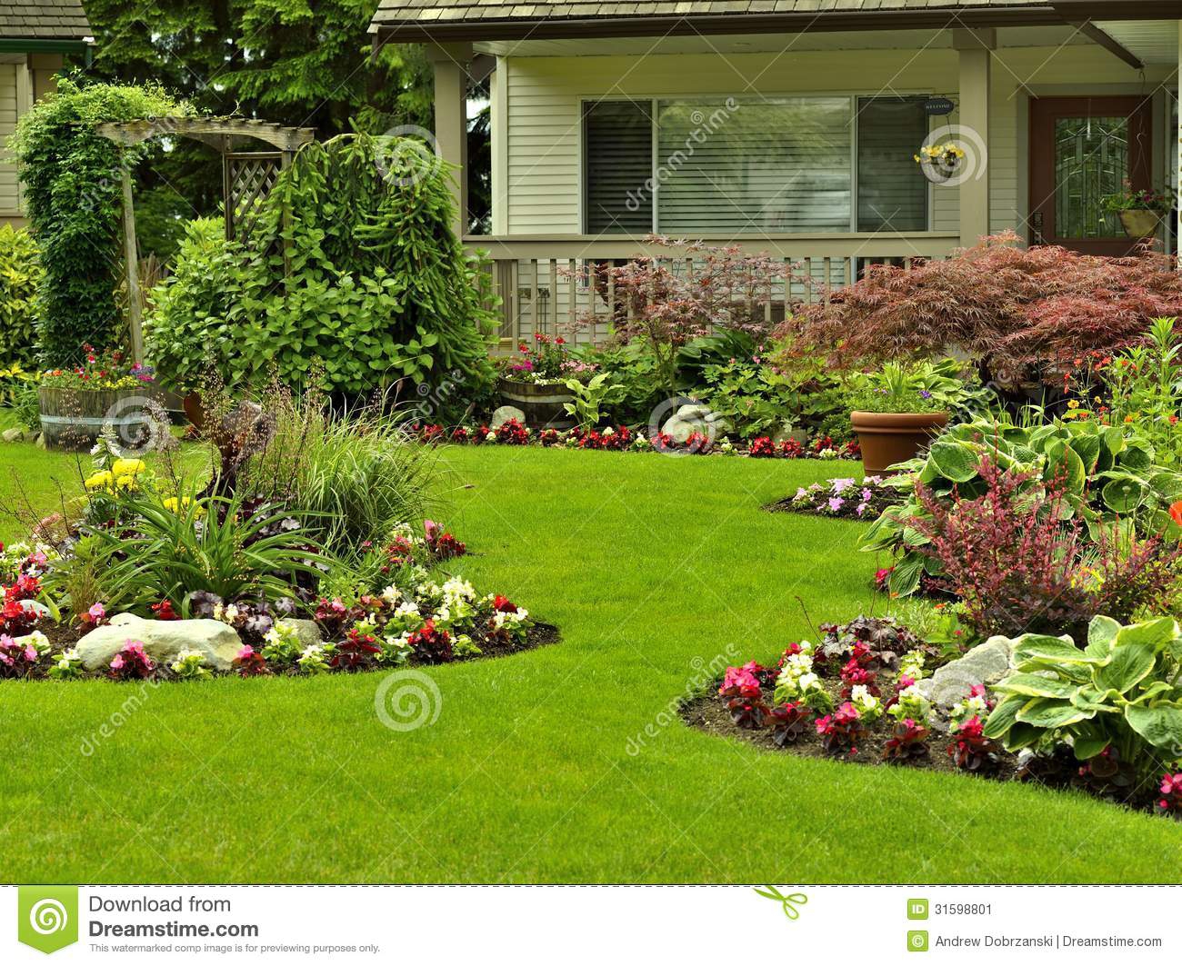 Residential Landscaping Clipart#1929016.