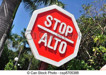 Stop Sign in Spanish and English.