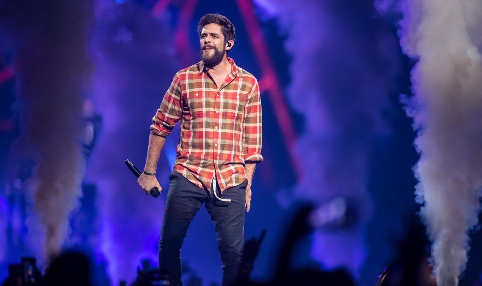Concert review: Thomas Rhett brings country love to.
