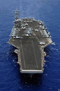 portaviones USS Dwight D. Eisenhower ….