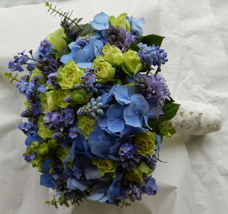 1000+ ideas about Muscari Wedding Bouquet on Pinterest.