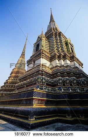 Picture of Temple of Wat Po and Grand Palace in Bangkok, Thailand.