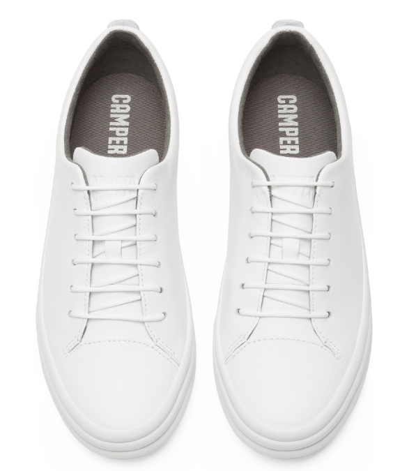 WHITE LEATHER SNEAKERS.