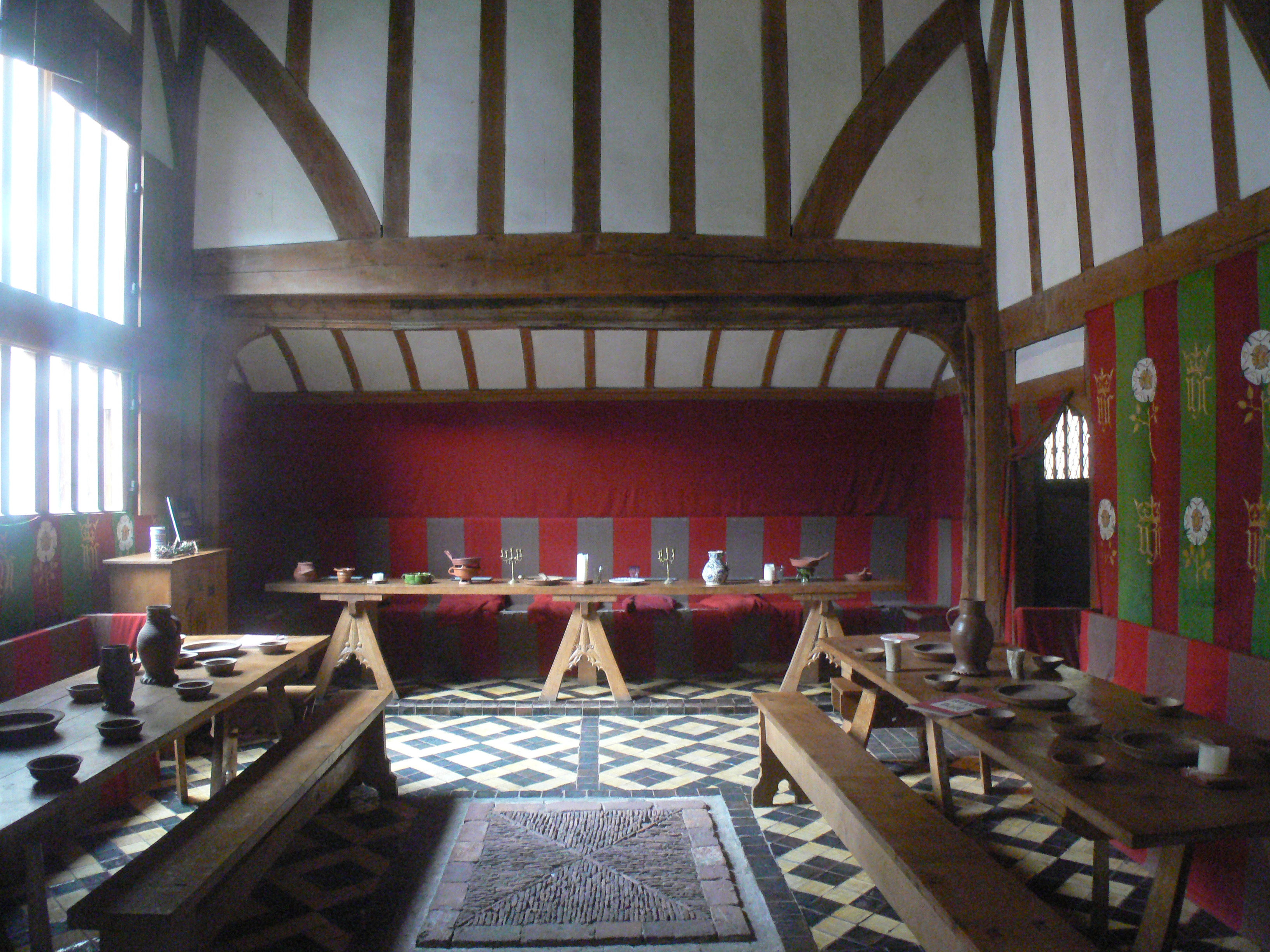 royal dining room middle ages