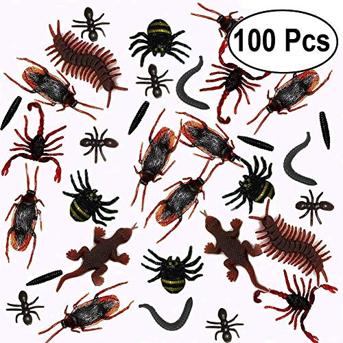 100Pcs Plastic Realistic Bugs Insects Fake Cockroaches.